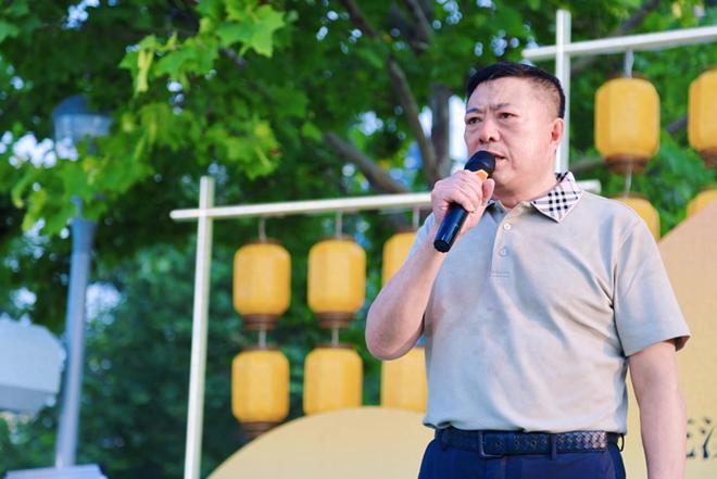九游体育-“国风东港 花样大连”市集开集 大连市黑龙江商会打造文旅新地标